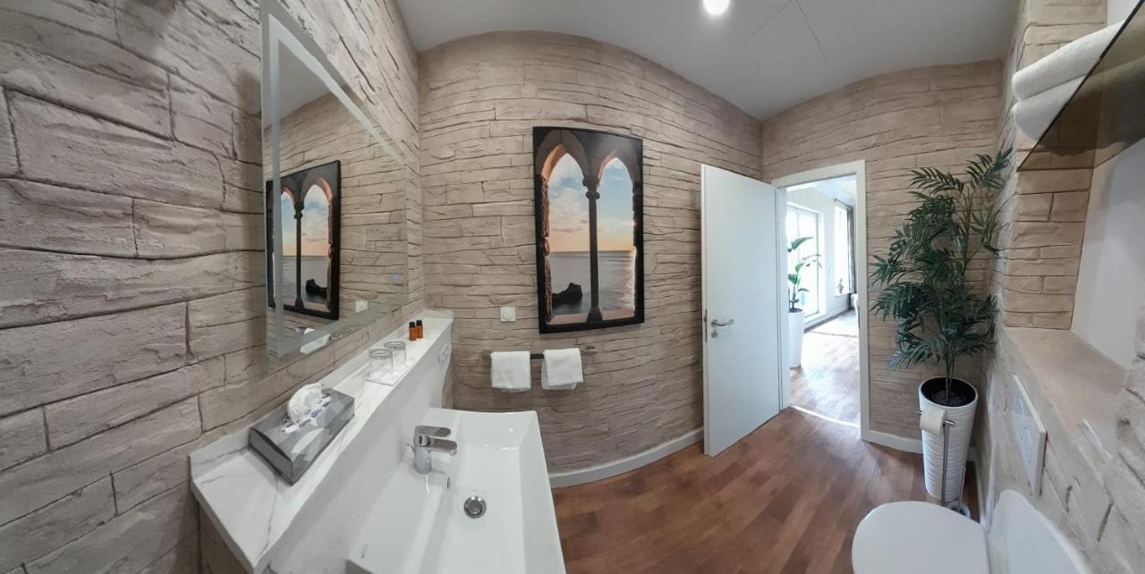 Hotel Garni Am Schloss Kottenheim Ngoại thất bức ảnh
